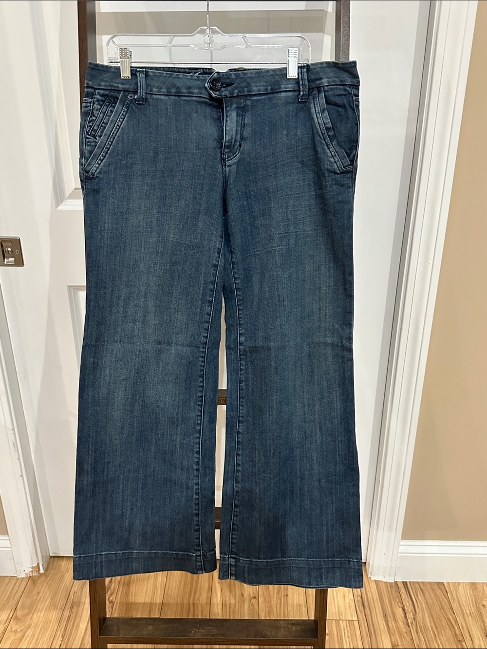 American Eagle Outfitters Dark Wash Wide-Leg Jeans